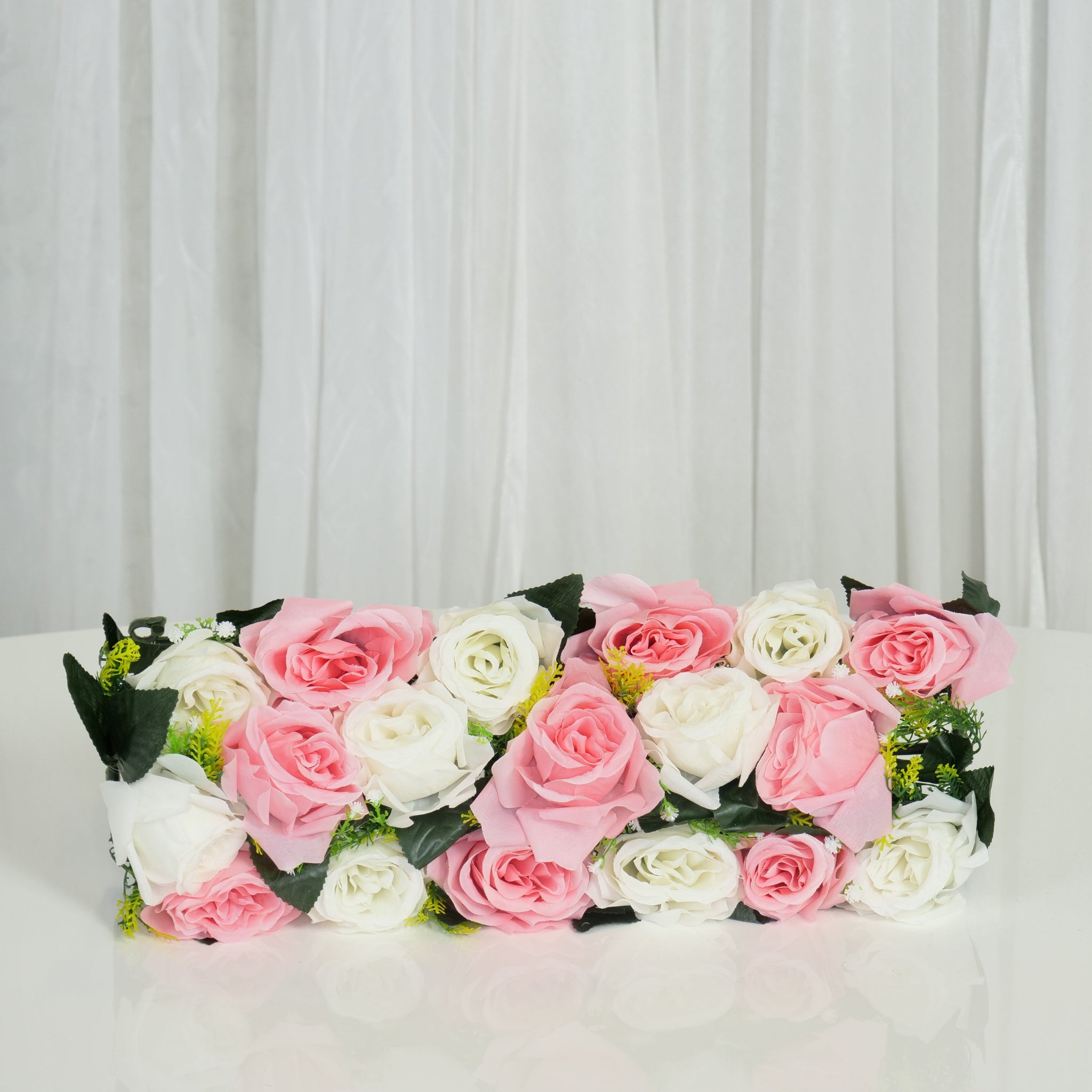 Location - Chemin de table floral rectangulaire 50cm x 25cm - blanc et rose